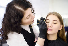 Cargar imagen en el visor de la galería, Curso de diseño de cejas, depilación, pigmentación con henna y laminado de cejas, 2 DÍAS
